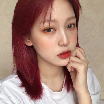 最新潮流女头，时尚回眸与展望，引领潮流风潮的魅力头像